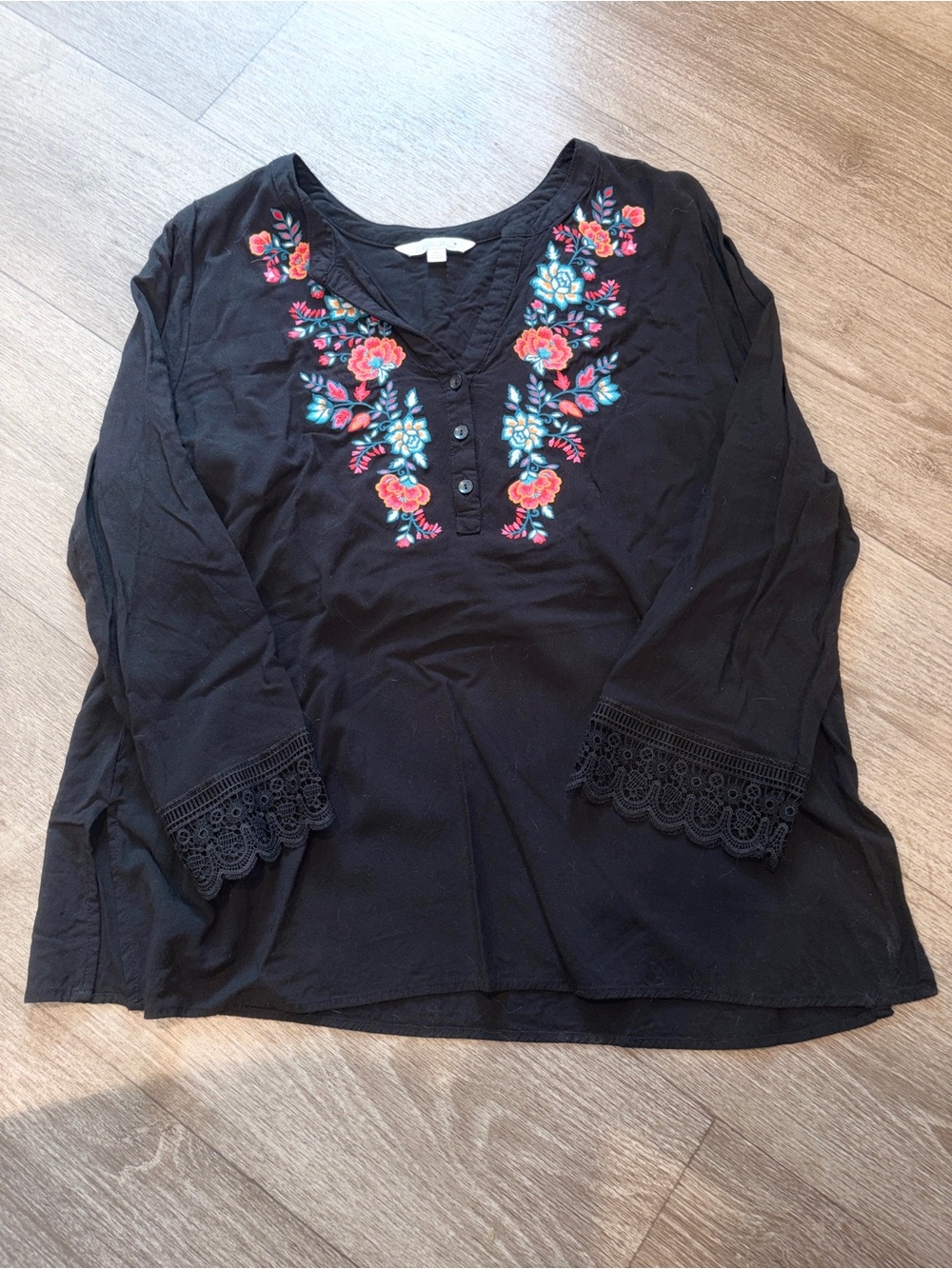 The Pioneer Woman Black Embroidered V-Neck Blouse with Floral Detail